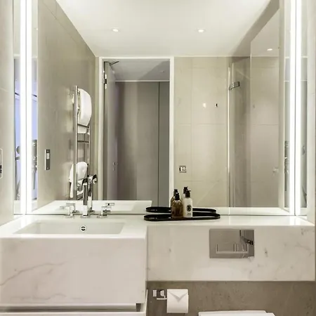Arcore Premium Apartments Victoria London Exterior photo